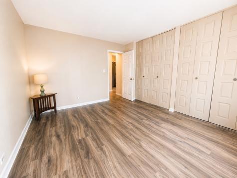 1 Oak Creek Drive Buffalo Grove IL 60089