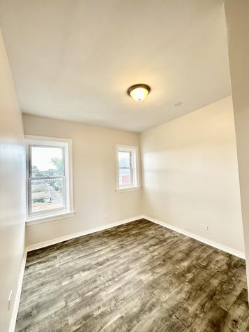 1245 North Karlov Avenue Chicago IL 60651