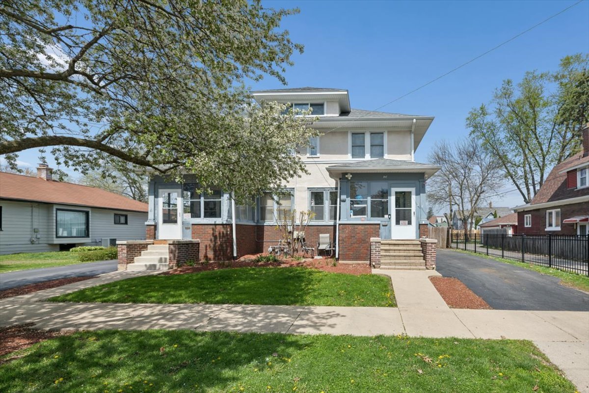 362 Evans Avenue Aurora IL 60505