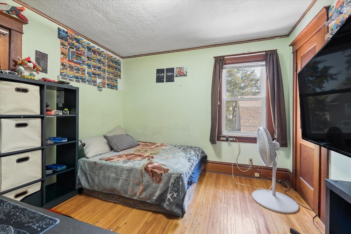 362 Evans Avenue Aurora IL 60505