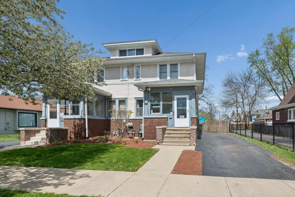 362 Evans Avenue Aurora IL 60505