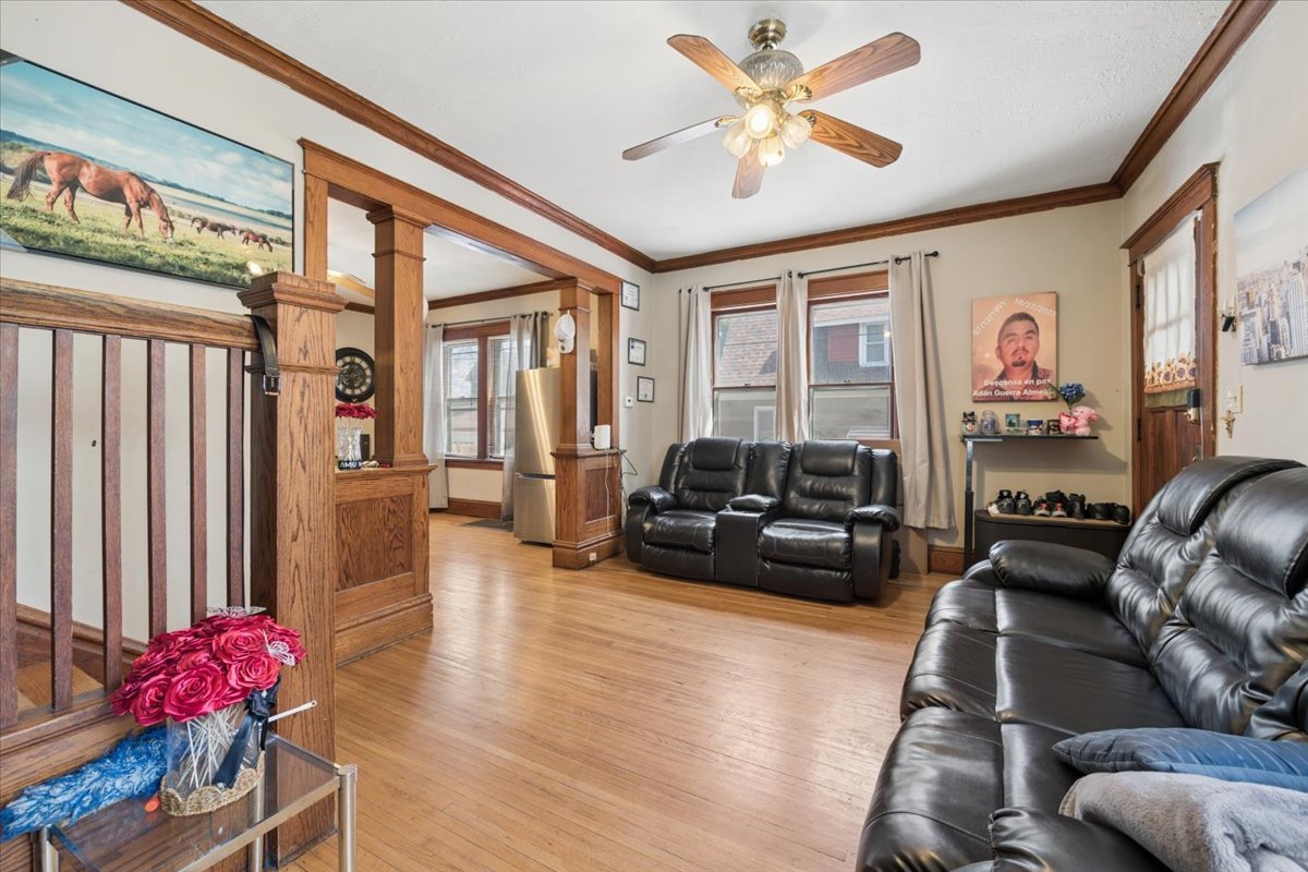 362 Evans Avenue Aurora IL 60505