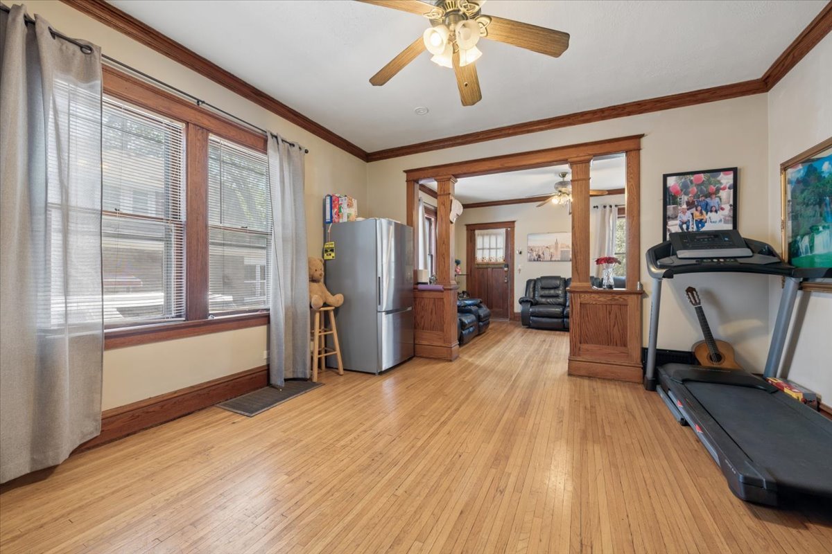 362 Evans Avenue Aurora IL 60505