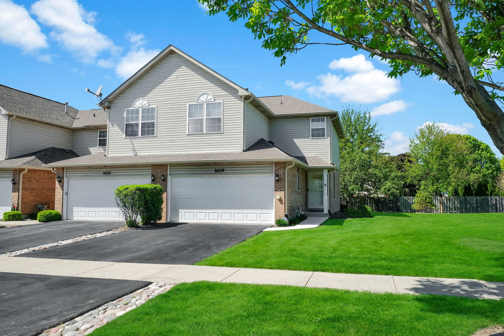 1619 Windward Court Naperville IL 60563