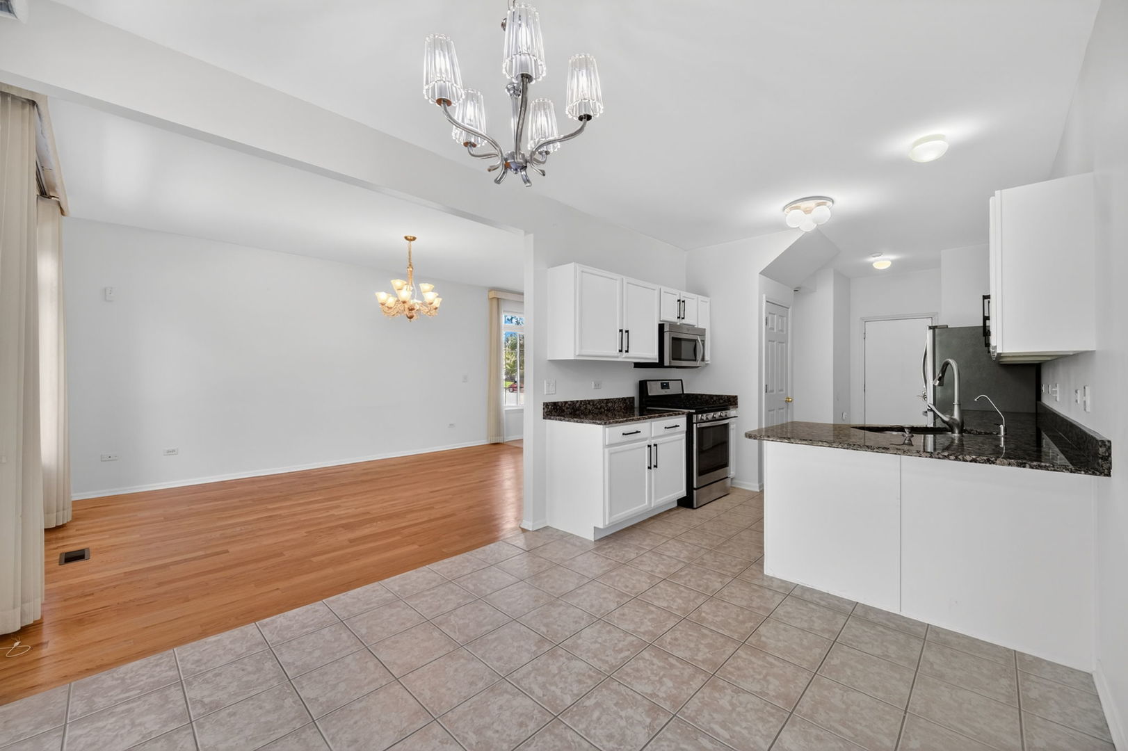 1619 Windward Court Naperville IL 60563