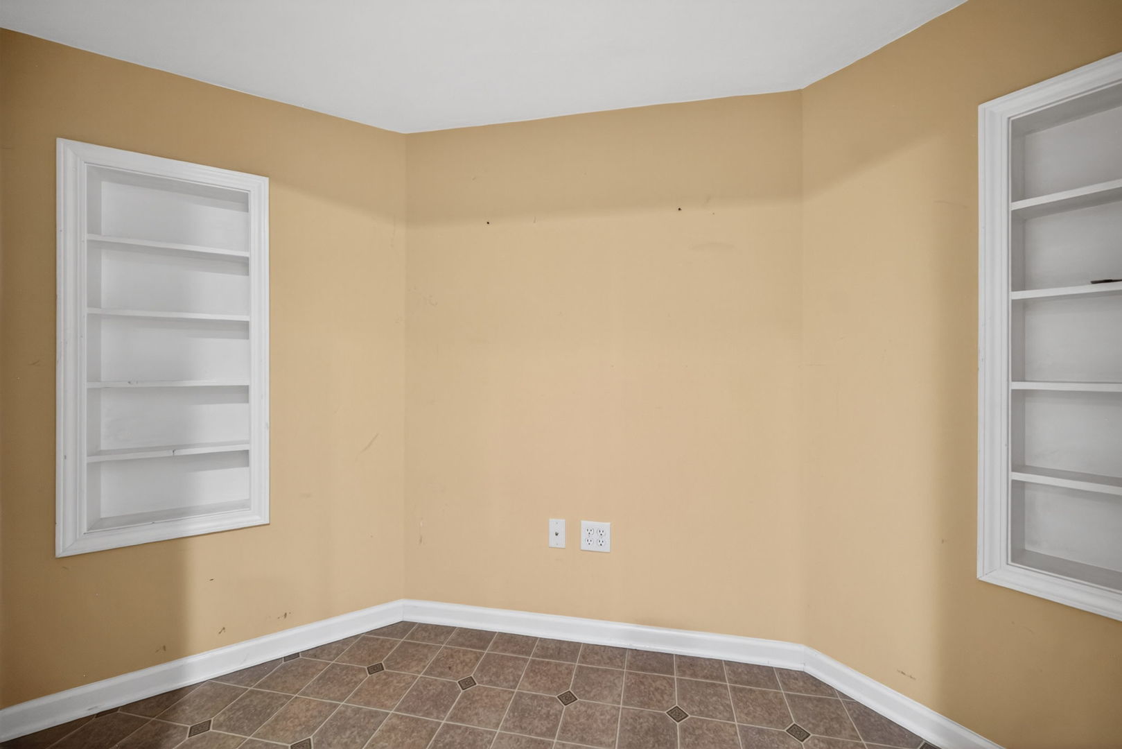 1619 Windward Court Naperville IL 60563