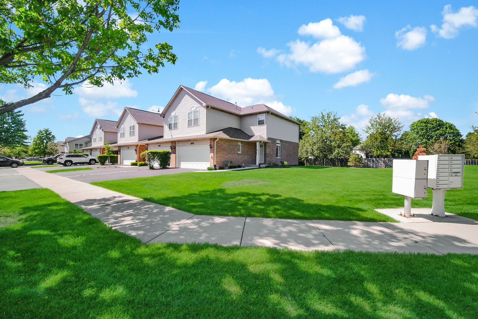 1619 Windward Court Naperville IL 60563