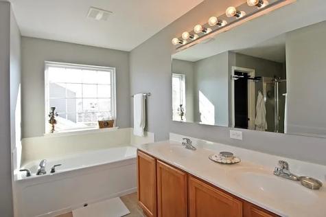 2812 Sweet Clover Way Wauconda IL 60084