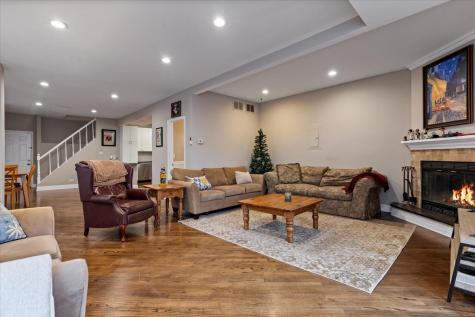 2553 North Southport Avenue Chicago IL 60614
