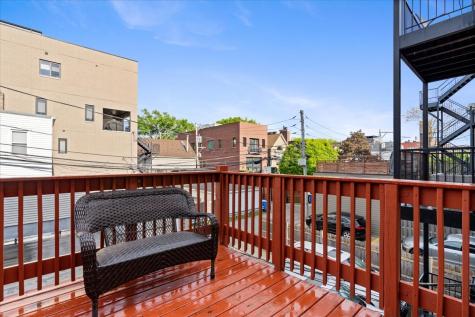 2553 North Southport Avenue Chicago IL 60614