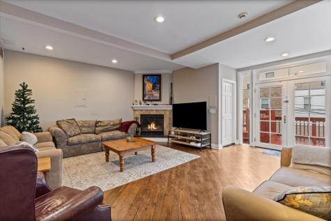 2553 North Southport Avenue Chicago IL 60614