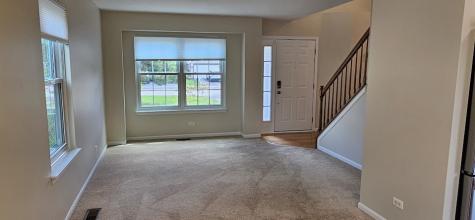 450 Rosewood Crossing Lindenhurst IL 60046