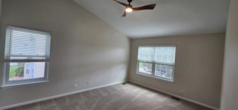 450 Rosewood Crossing Lindenhurst IL 60046