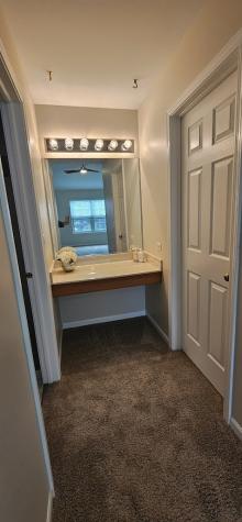 450 Rosewood Crossing Lindenhurst IL 60046