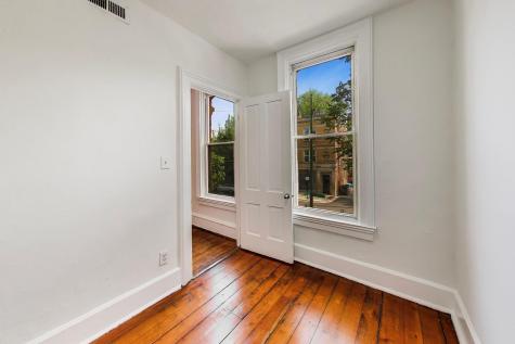 812 West 19th Street Chicago IL 60608