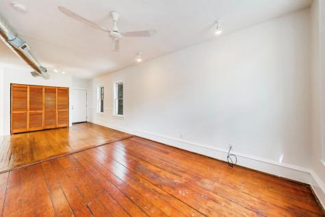 812 West 19th Street Chicago IL 60608