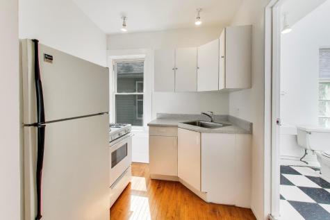 812 West 19th Street Chicago IL 60608