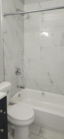 1023 East 45th Street Chicago IL 60653