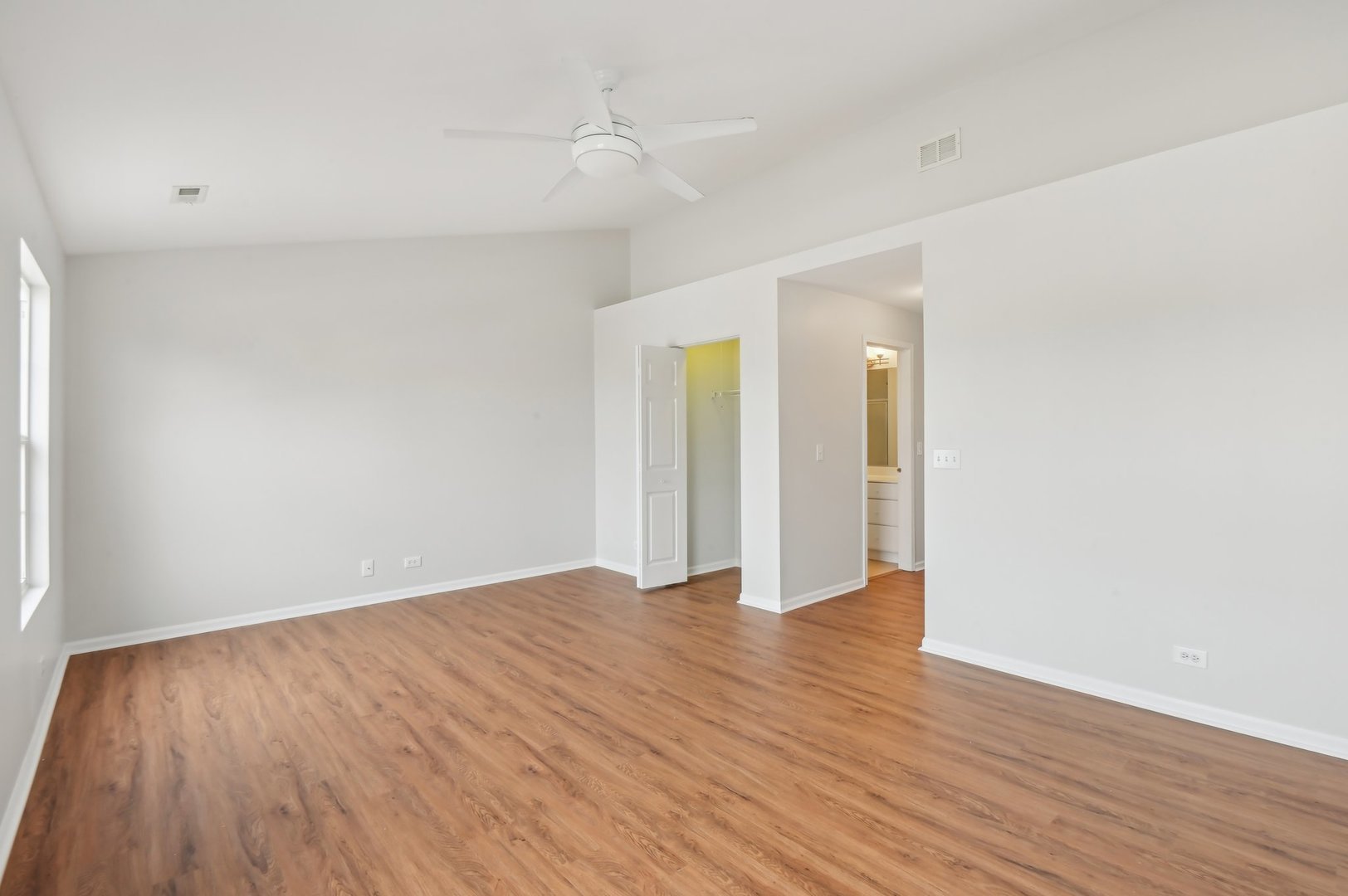 2333 Summerlin Drive Aurora IL 60503