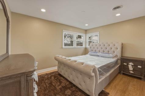8901 Moody Avenue Morton Grove IL 60053