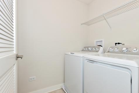 1241 Neuway Lane Antioch IL 60002