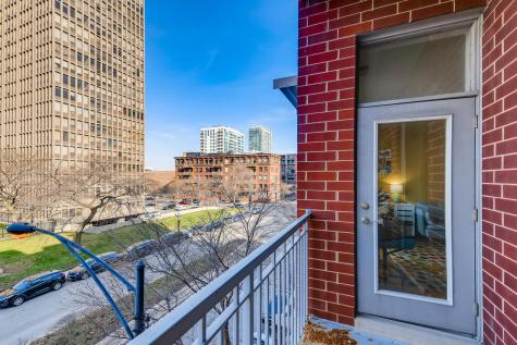 2025 South Indiana Avenue Chicago IL 60616