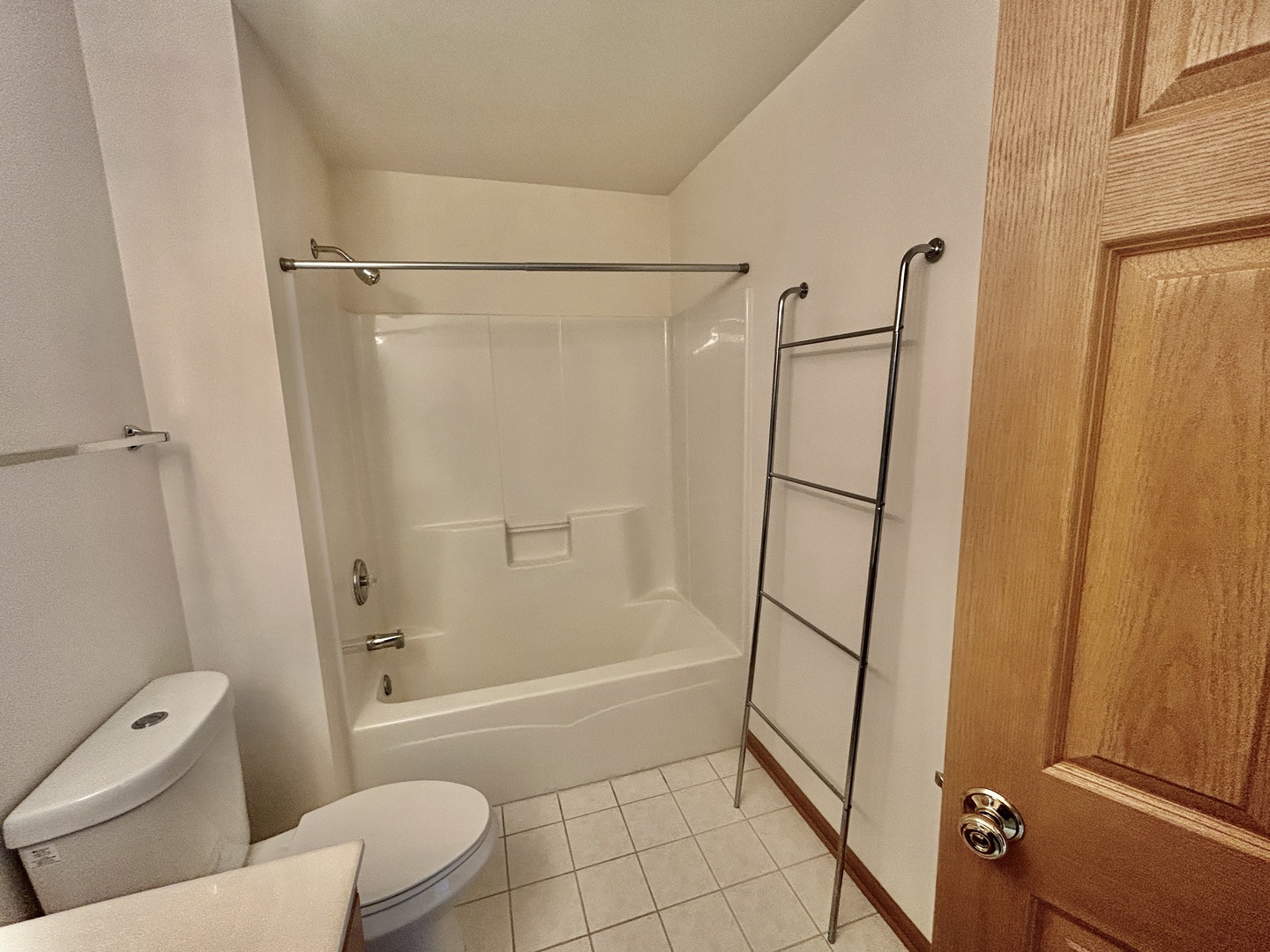 2482 Stoughton Circle Aurora IL 60502