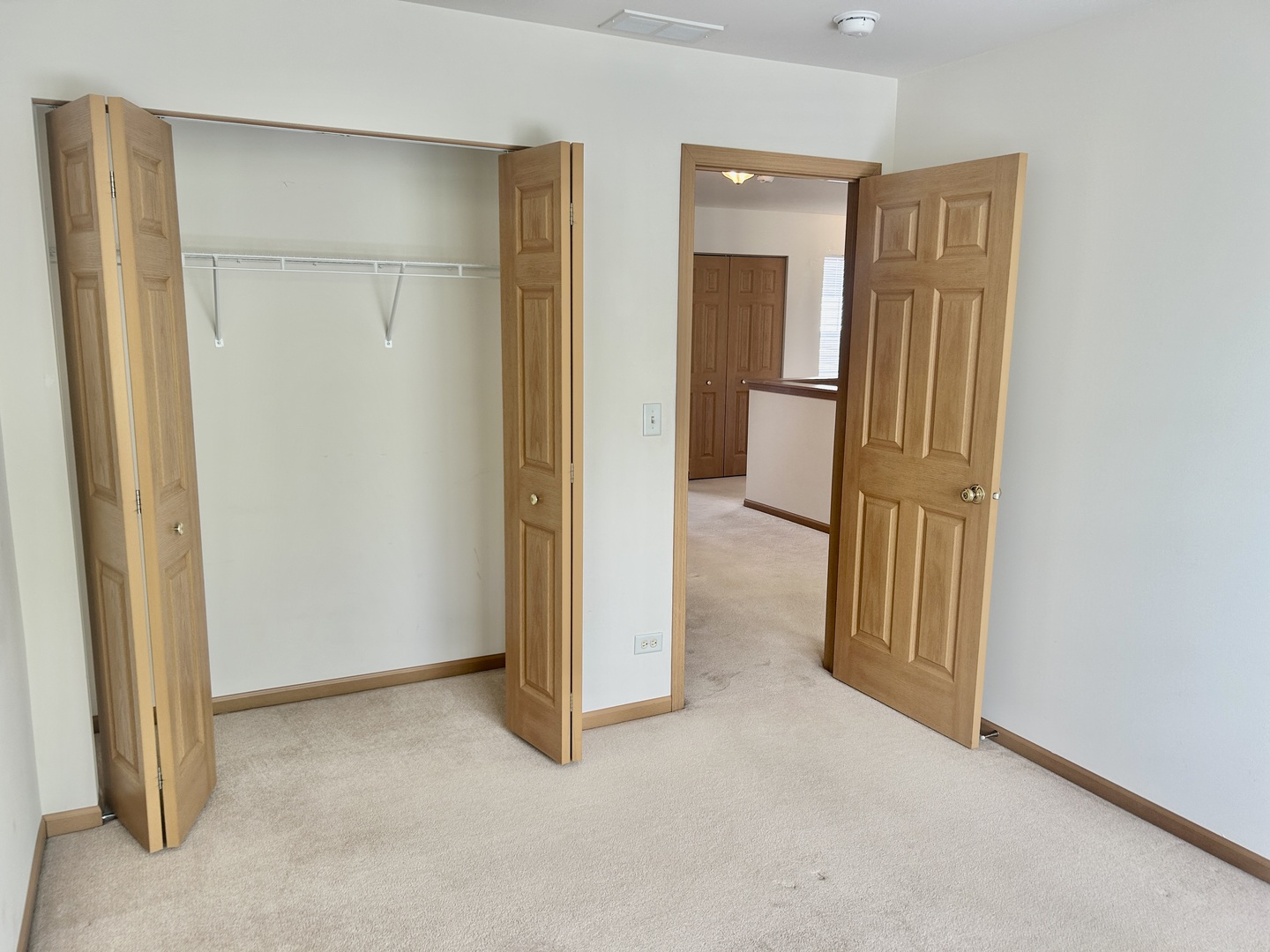 2482 Stoughton Circle Aurora IL 60502