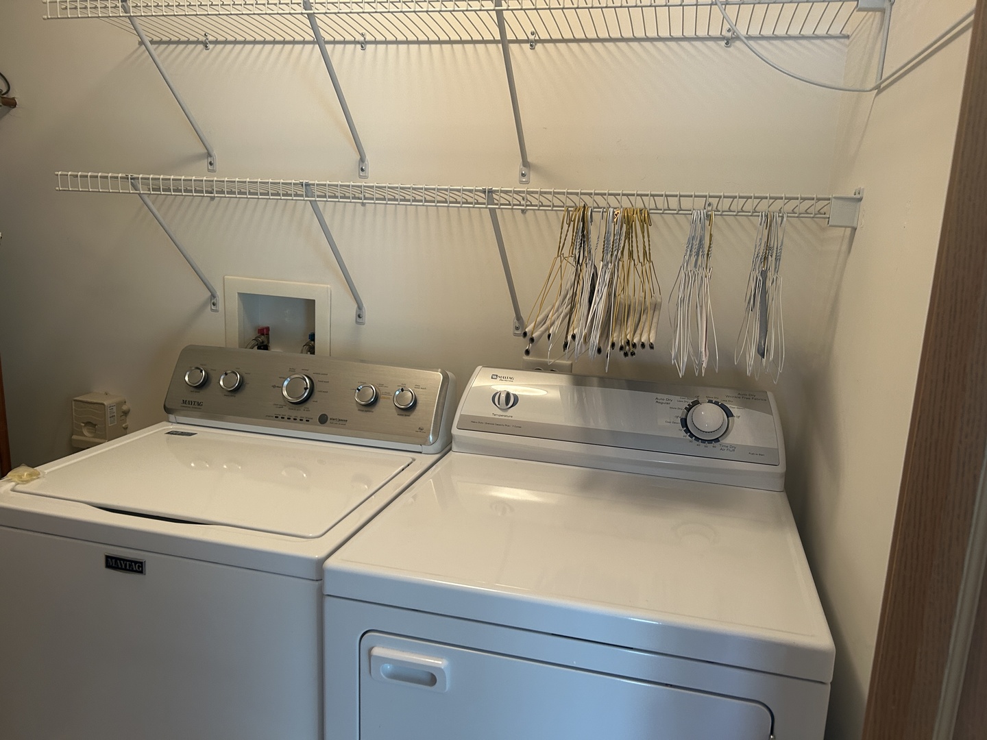 2482 Stoughton Circle Aurora IL 60502