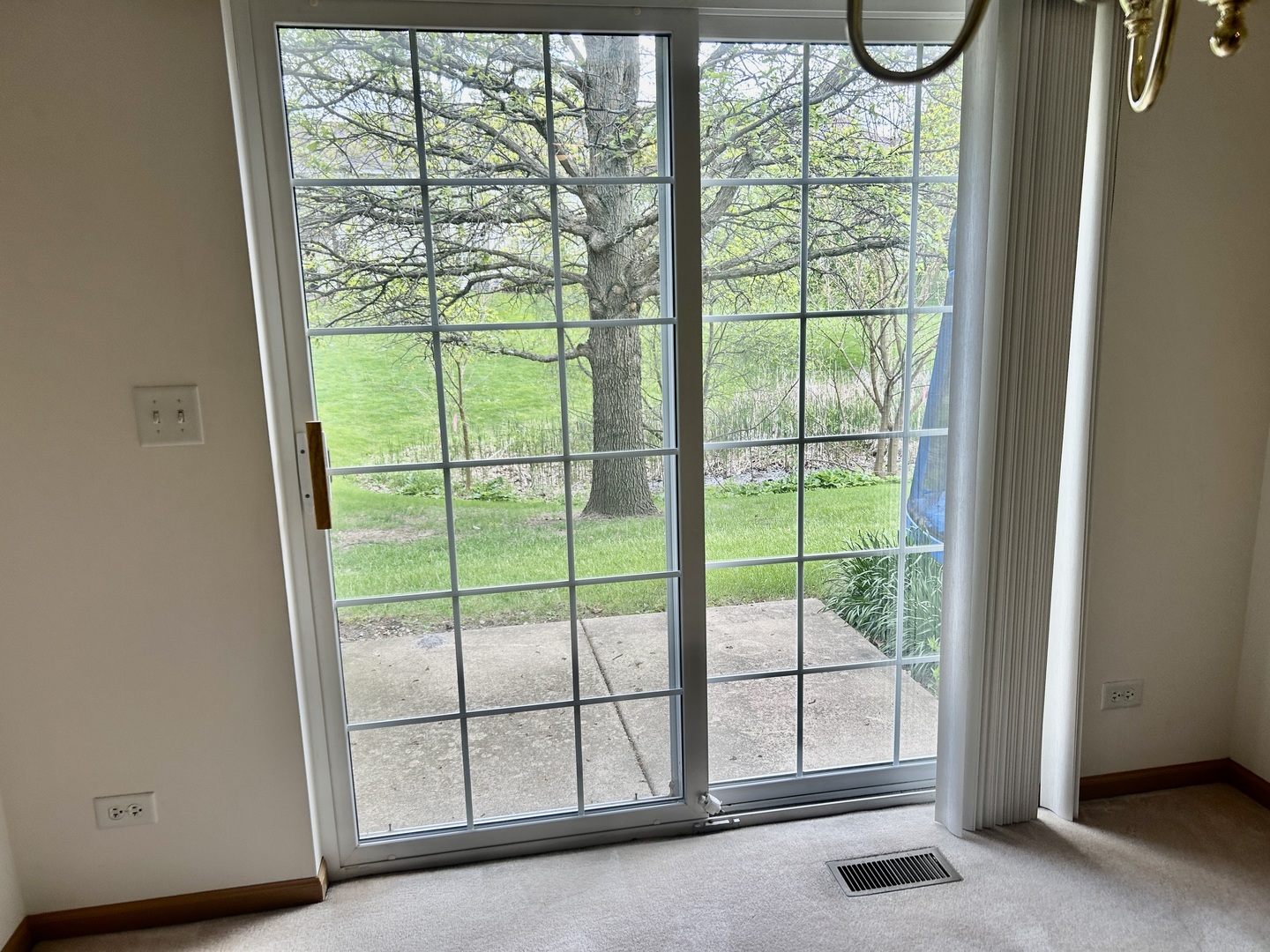 2482 Stoughton Circle Aurora IL 60502