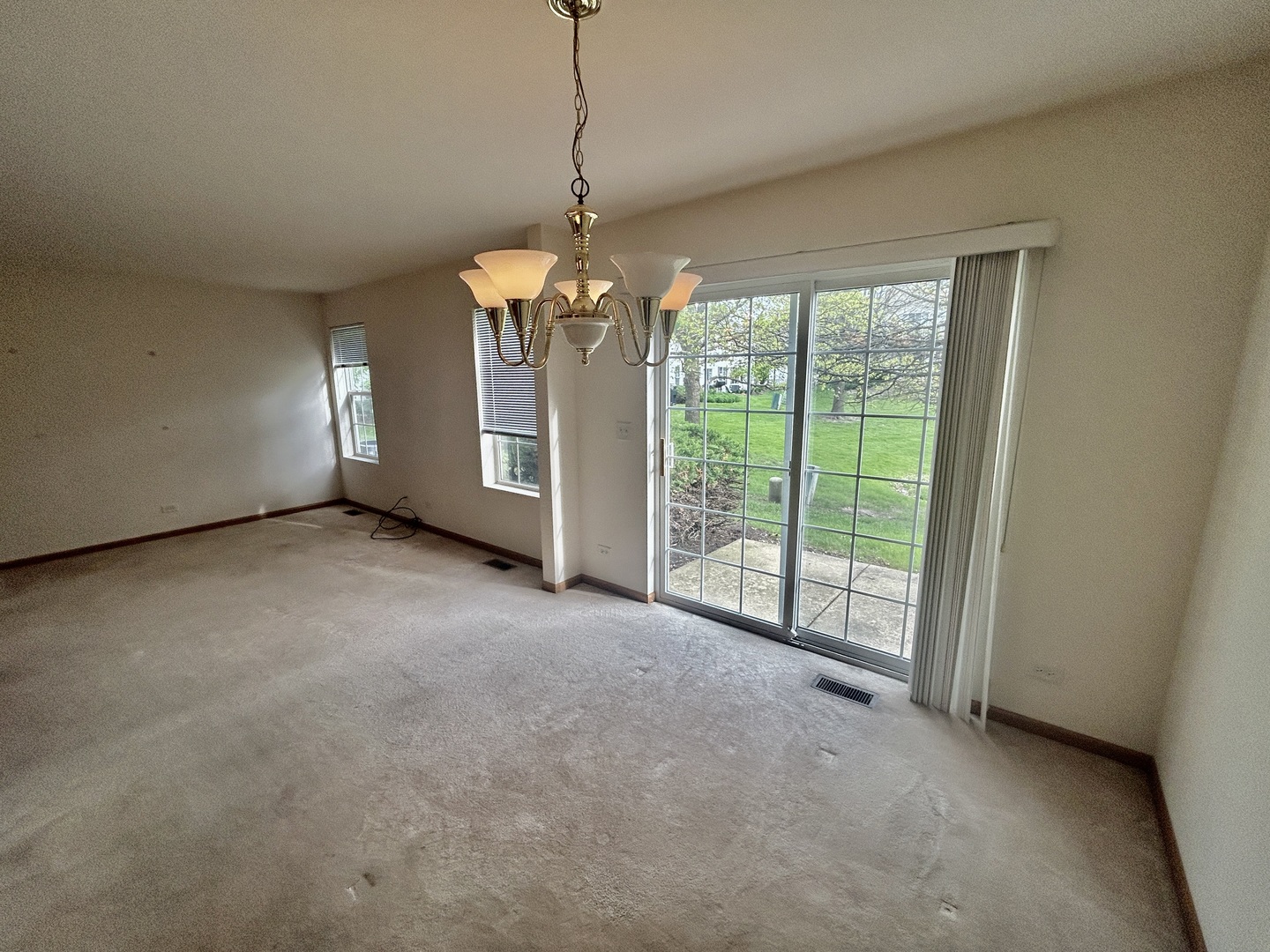 2482 Stoughton Circle Aurora IL 60502