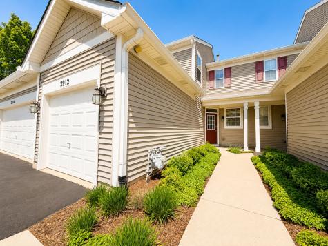 2912 White Thorn Circle Naperville IL 60564