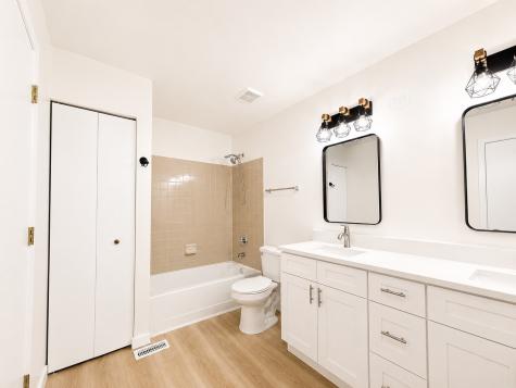 2912 White Thorn Circle Naperville IL 60564
