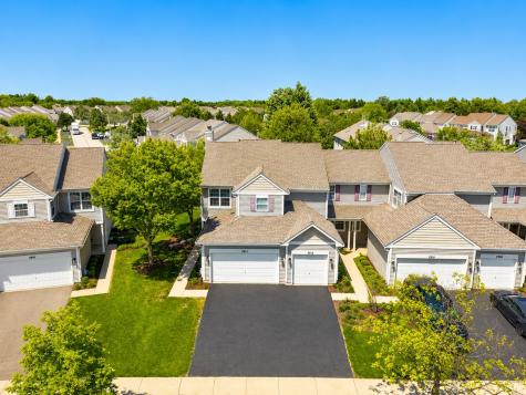 2912 White Thorn Circle Naperville IL 60564