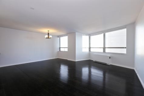 5701 North Sheridan Road Chicago IL 60660
