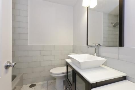 5701 North Sheridan Road Chicago IL 60660