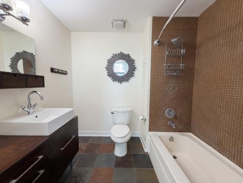650 West Wayman Avenue Chicago IL 60661