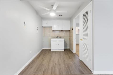 6256 West 64th Place Chicago IL 60638