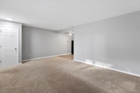 6256 West 64th Place Chicago IL 60638