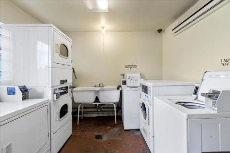 6256 West 64th Place Chicago IL 60638