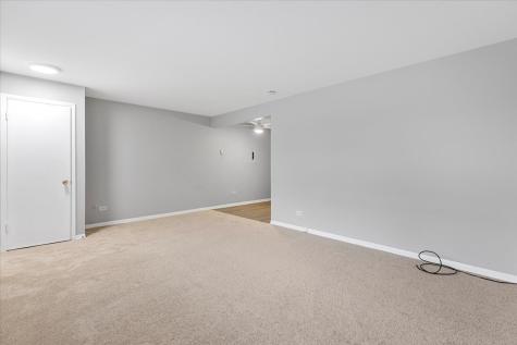 6256 West 64th Place Chicago IL 60638