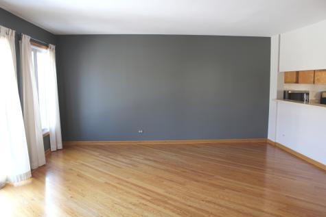 393 Catbird Lane Deerfield IL 60015