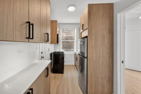 6971 North Bell Avenue Chicago IL 60645