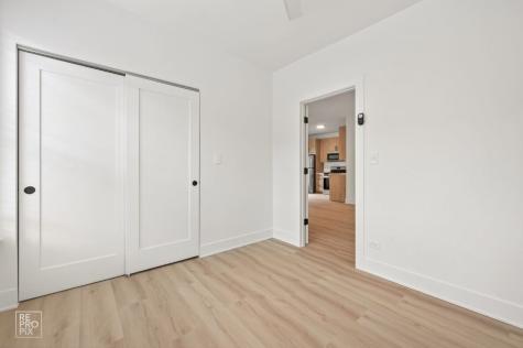 6971 North Bell Avenue Chicago IL 60645