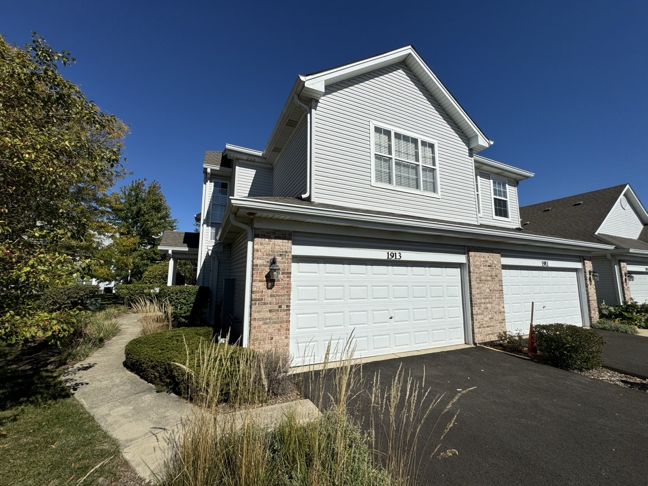 1913 Golden Gate Lane Naperville IL 60563