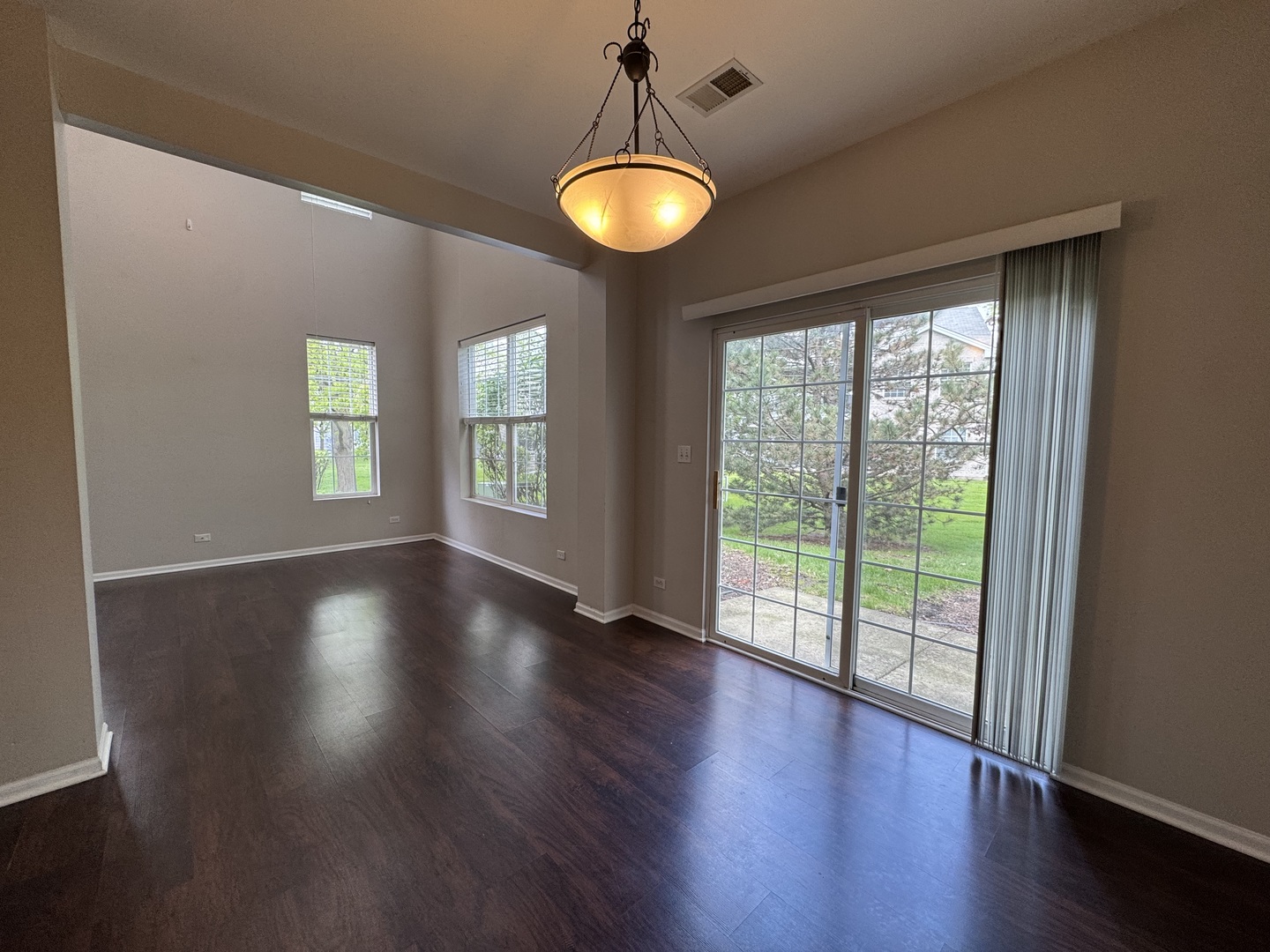 1913 Golden Gate Lane Naperville IL 60563