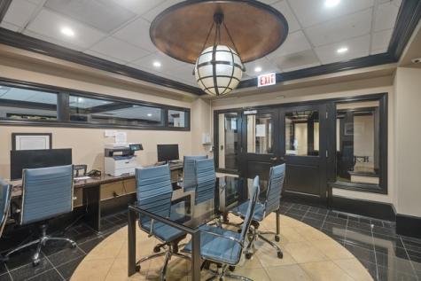 10 East Ontario Street Chicago IL 60611