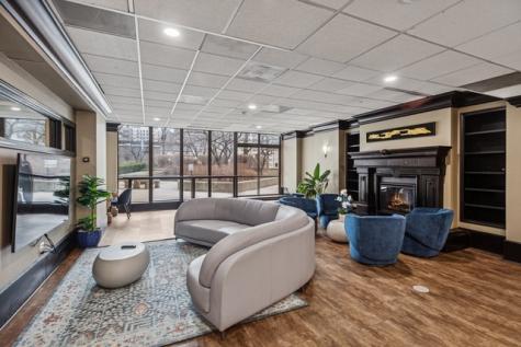 10 East Ontario Street Chicago IL 60611