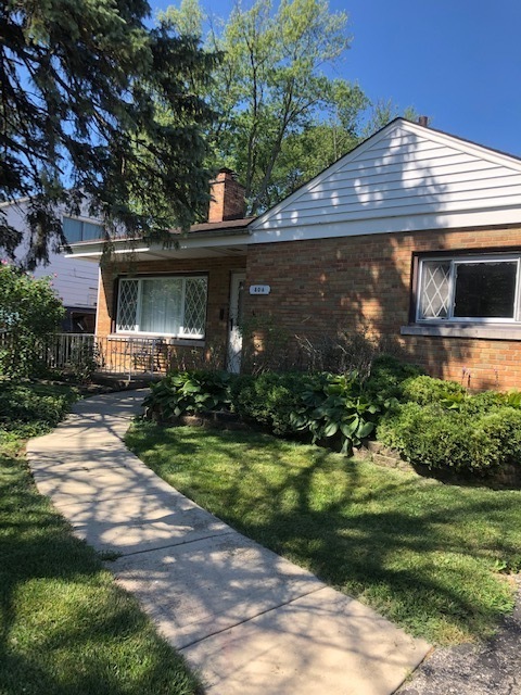 806 South Summit Avenue Villa Park IL 60181