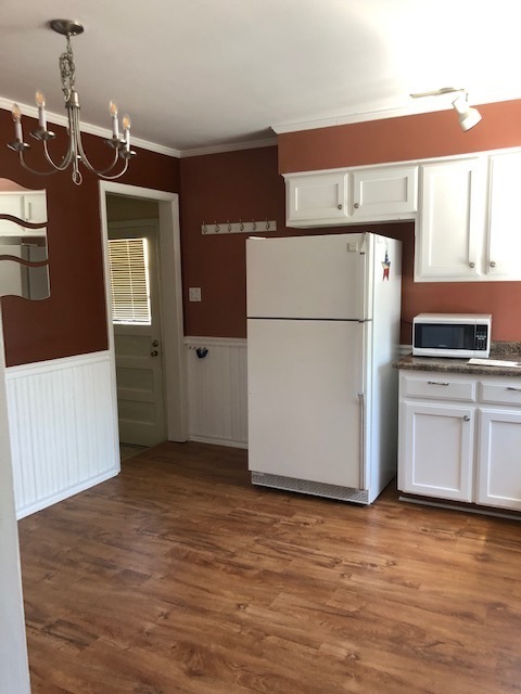 806 South Summit Avenue Villa Park IL 60181